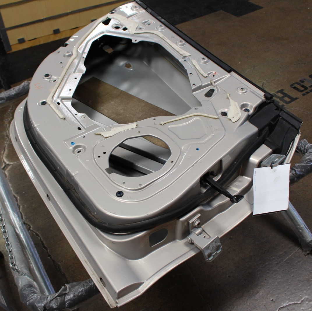 2014 Maserati Quattroporte, LH, Left, Rear Door Shell, Used, P/N 673008060