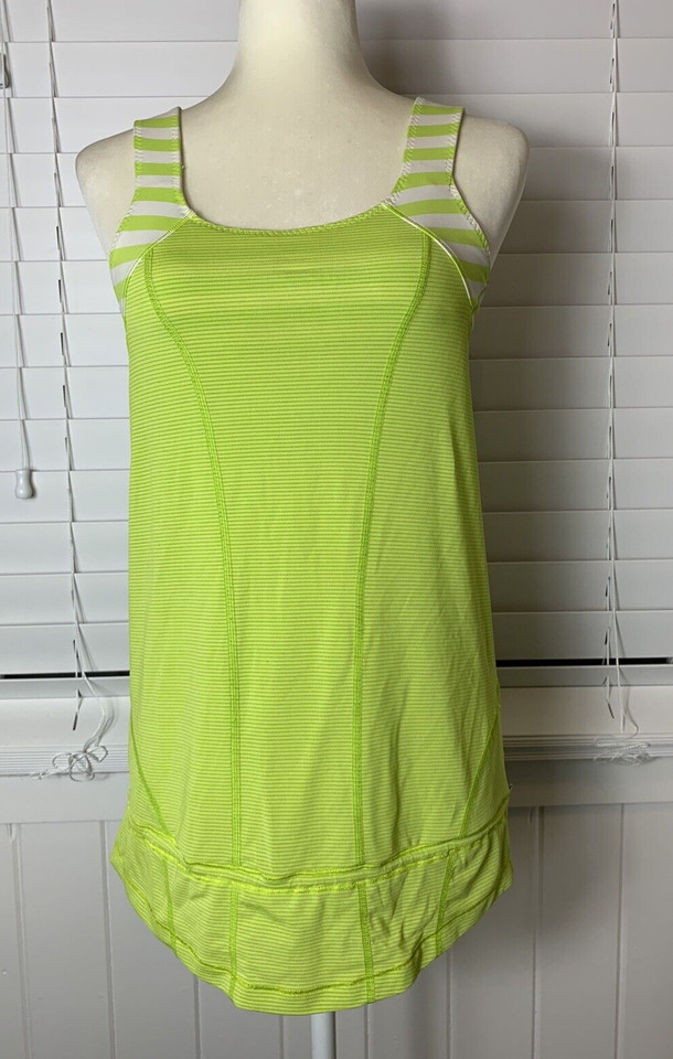 Lululemon Ladies Running Top Size CAN 6 AUS 10 Sleeveless Activewear