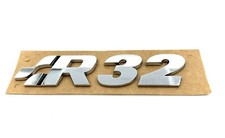 Original VW Golf 5 R32 Schriftzug R32 Emblem Hinten Chrom Heckklappe 1K0853675P