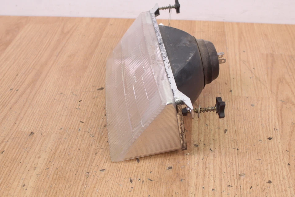 Фара 1998 SKI-DOOSUMMIT 670 X с регулируемыми винтами - Изображение 2 из 4