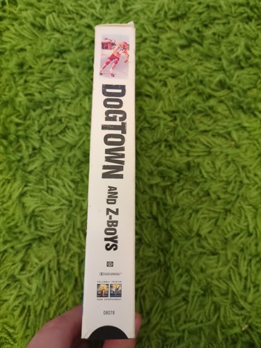 Dogtown and Z-Boys (VHS, 2002) - Imagen 3 de 7