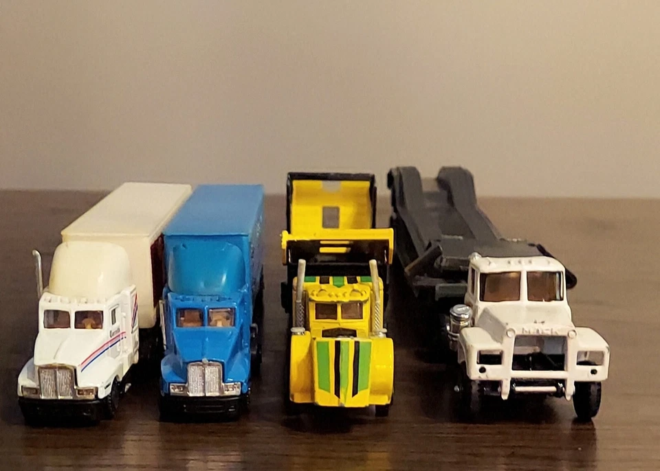 Lote de remolques para camiones fundidos a presión Marjorette Kenworth - Road Champs Ertle 12 piezas Foto 2 de 4