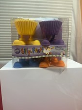 WILTON Silly Feet Silicone Baking Cups, 4-Pack For Cupcakes Muffins