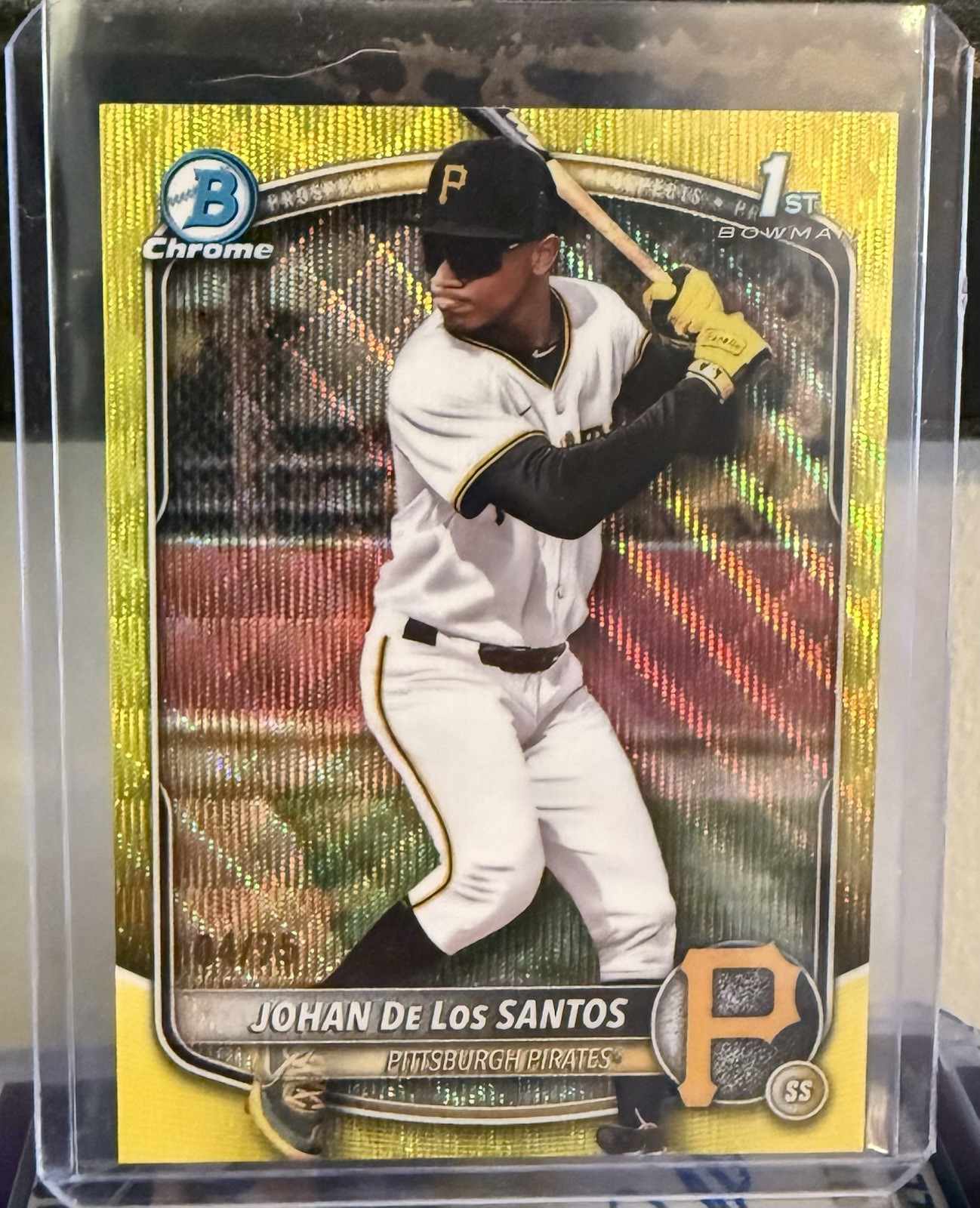 2025 Bowman Chrome JOHAN DE LOS SANTOS RC 1st Yellow Wave Refractor /75