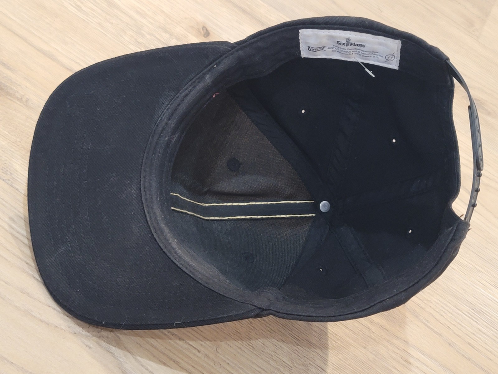 Six Flags Reverse Flash Adjustable Cap Hat Black … - image 6