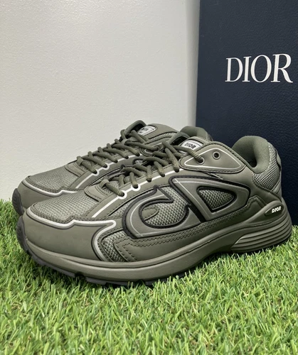 Taille 41 (8 US) Dior B30 Reflective « Olive » EXCELLENT ÉTAT !