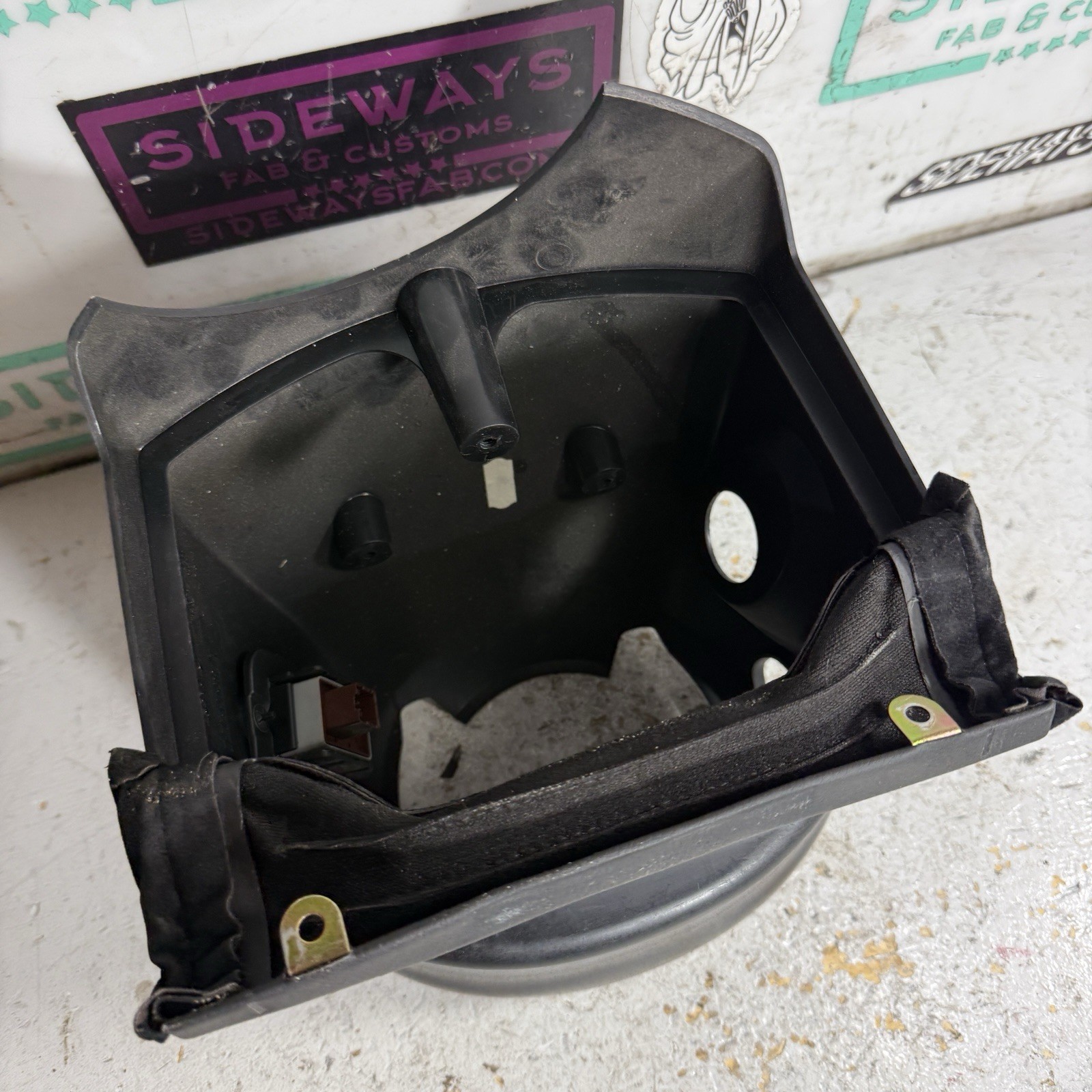 04-08 Maserati Quattroporte Upper & Lower Steering Column Cover Panel M139 Trim