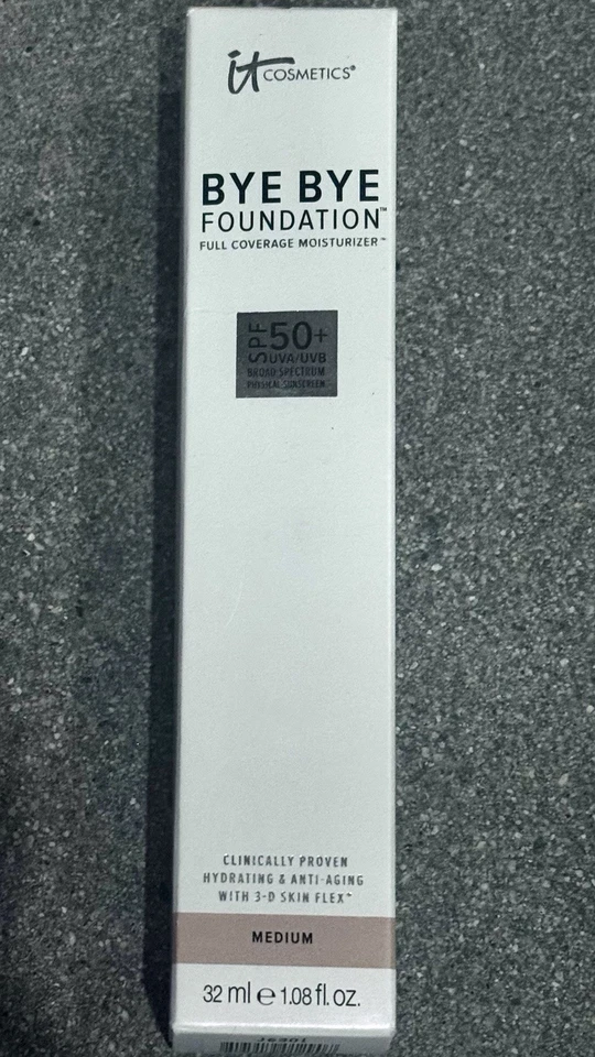 it Cosmetics CELEBRATE BEAUTY! GIFT SET   - Image 4 of 4