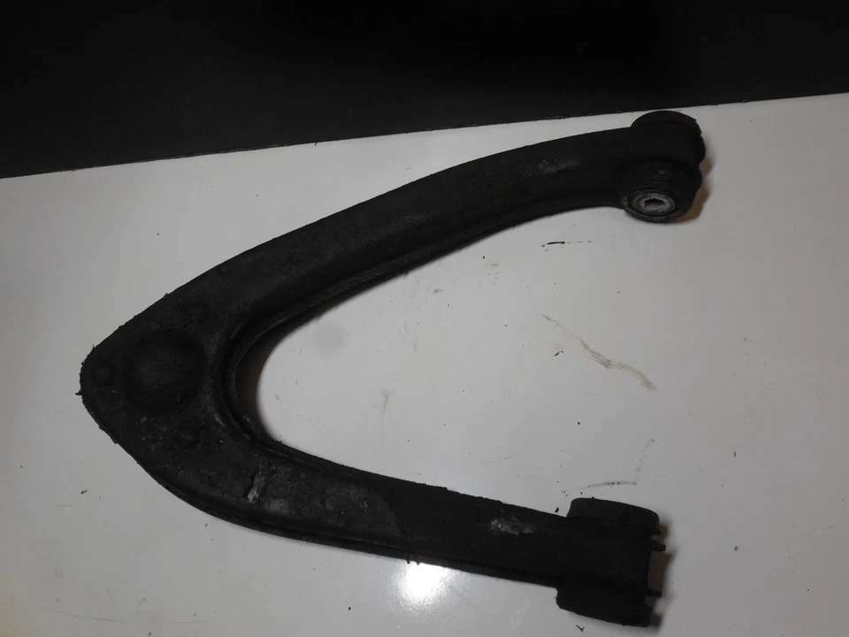 Cuadro brazo control superior suspensión delantera izquierda 73-80 mercedes-benz r107 450sl Foto 2 de 4