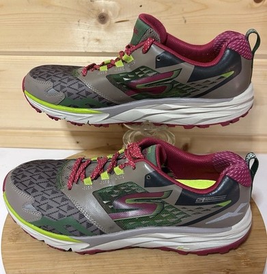 Skechers Go Trail Women s Hiking Shoes Size 8.5 Green Gray Red EUC