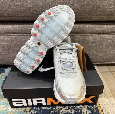 Nike Air Max DN Silver White Breathable Mesh Low Top Athletic Sneakers