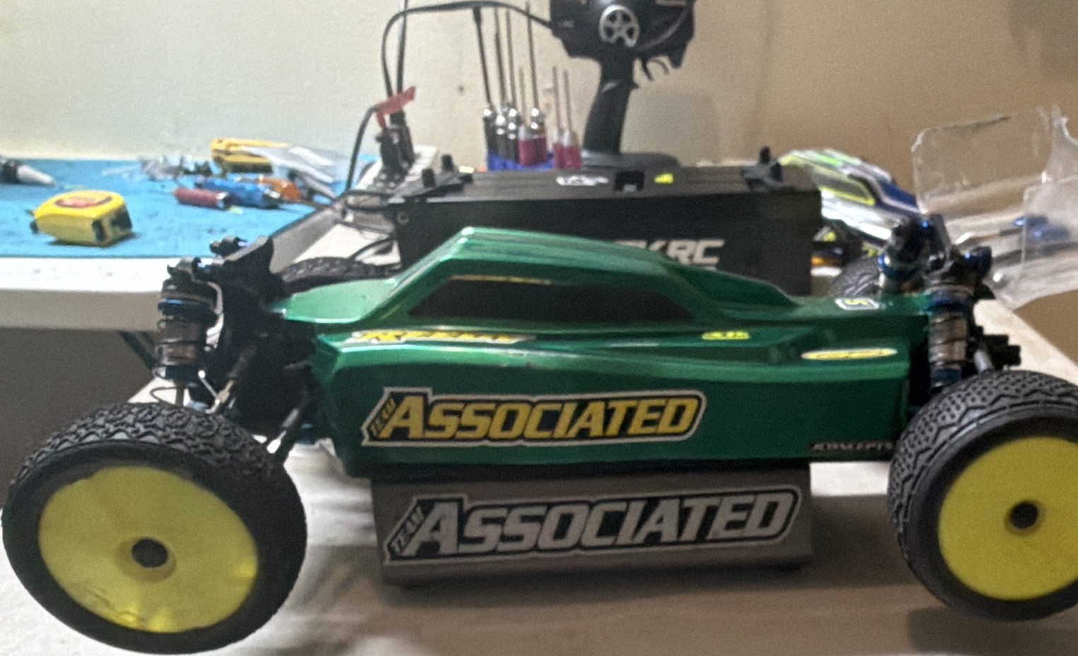 Team Associated RC Buggy Hobby Grade Brushless Electric Off-
