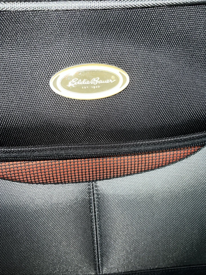 Eddie Bauer Black Canvas Garment Bag Luggage Tri Fold Hanger Very Nice Bag (A8) - Image 2 of 4