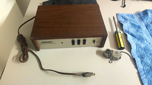 Bose 901 Active Equalizer 2-Channel Stereo L/R RCA In/Out, Brown