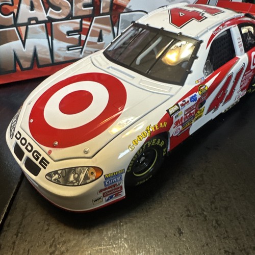 Action #41 2004 Casey Mears Target Dodge Intrepid 1:24 - Picture 2 of 4
