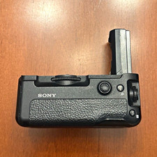 Sony VG-C3EM Vertical Battery Grip Black for Alpha A7 III/A7R III/A9