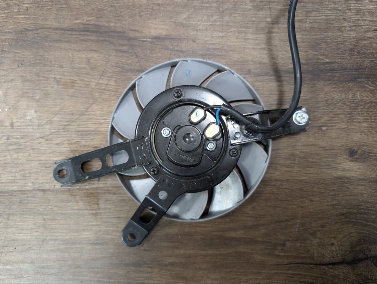 2017-2024 YAMAHA FZ10 MT10 OEM RADIATOR RIGHT BLOWER FAN 2017-2024 YAMAHA FZ10 MT10 OEM RADIATOR RIGHT BLOWER FAN
