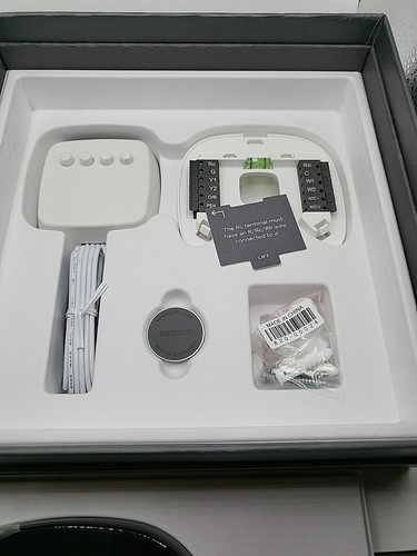 ecobee Smart Thermostat with voice Control Smart Sensor Included - Picture 10 of 12