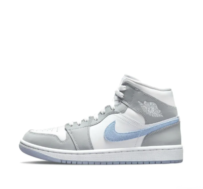 大人気! NIKE★ AIR JORDAN 1 MID \