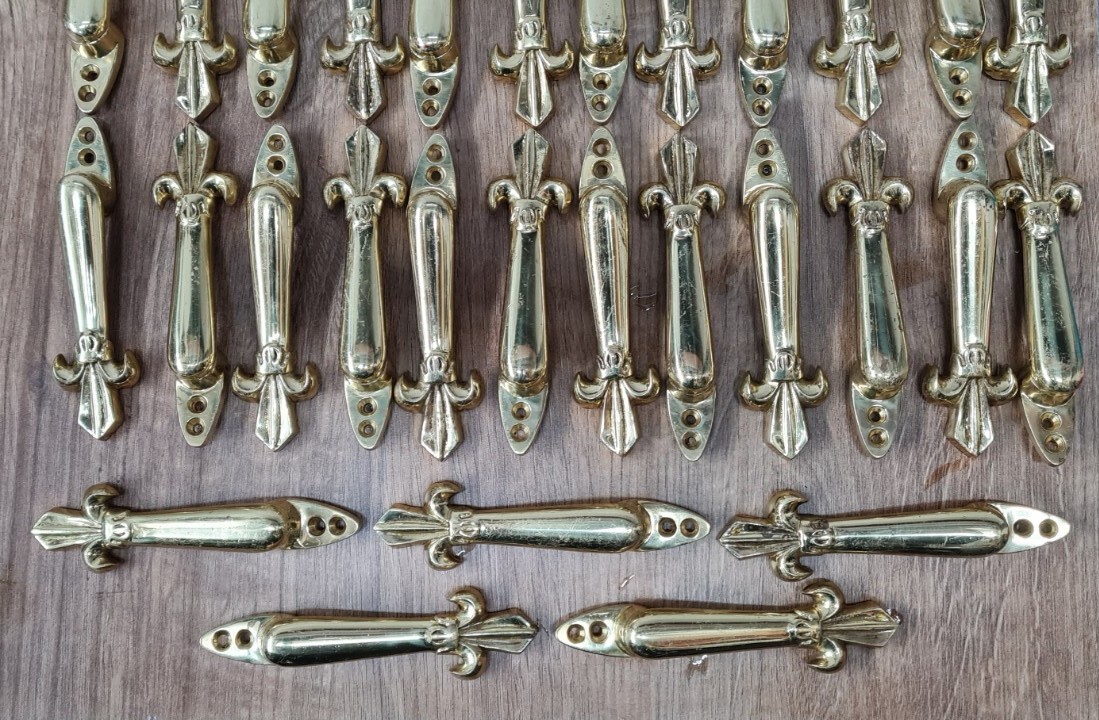 29 GOLD BRASS VICTORIAN STAIR CARPET GRIPS / CLIPS RODS eBay