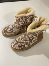 Rare New UGG Uggs Classic Kids Girl Mini Bailey Bow Starfish Chestnut Boot SZ 2