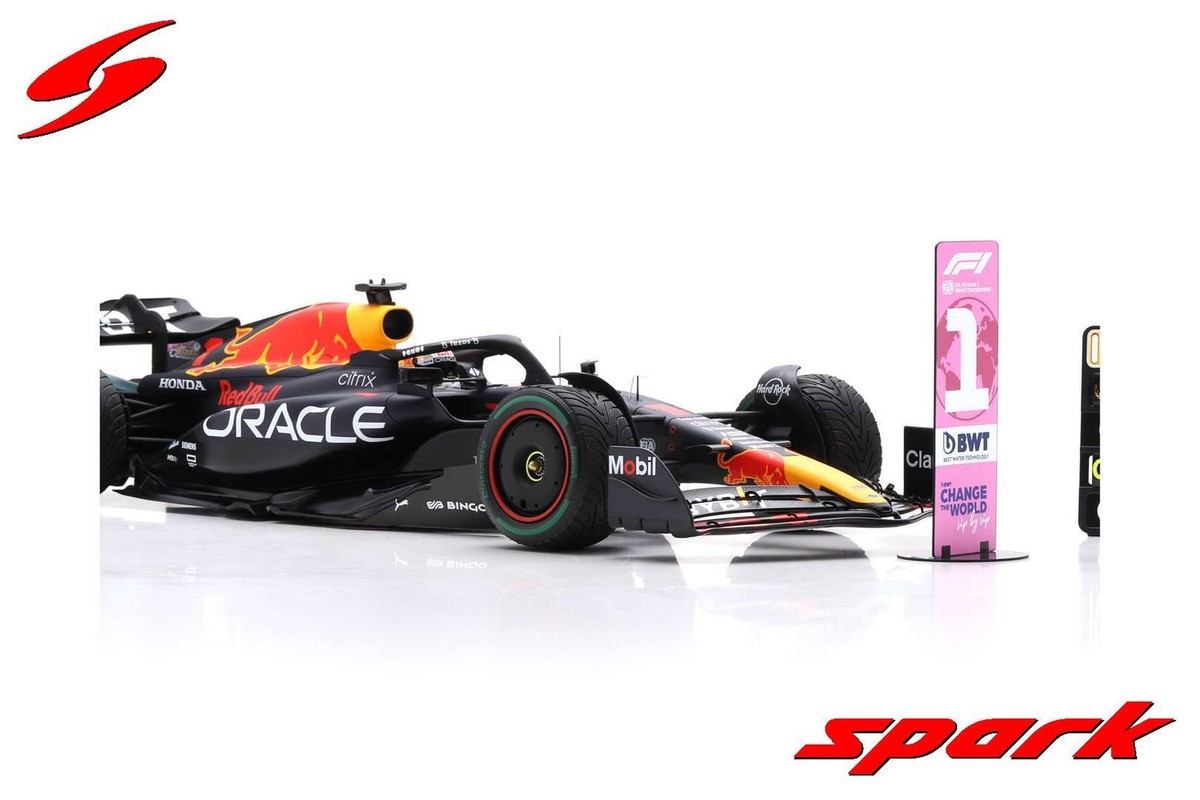 Spark 12S034 1/12 Red Bull RB18 No.1 Winner Japanese GP 2022