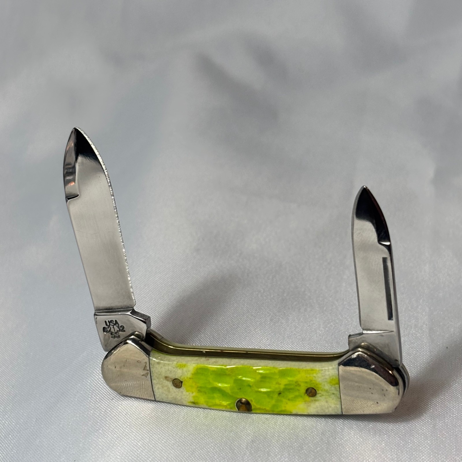 2001 Case XX Knife Baby Butterbean Double Folding Blade Lime Green Jigged Scales