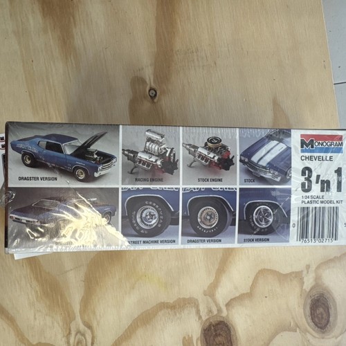 Monogram Chevelle Malibu SS 454 box with blue car illustrations, red stripe decals, and bold yellow “3/1” text.