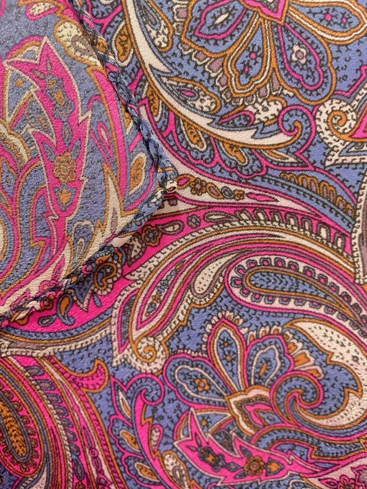 Cachecol H6#Bloomsbury para gravata feito na Itália 100% seda estampa paisley roxo - Imagem 2 de 4