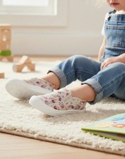 Oshkosh B'Gosh Little Girl Ezma Flower Print Canvas Round Toe Slip On Sneaker 12