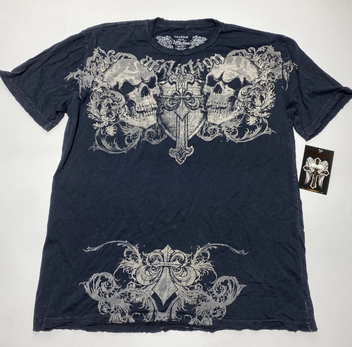 T-shirt Affliction XL - Motif Crâne Gothique Vintage - Effet Délavé Gris - Occasion Très Bon état