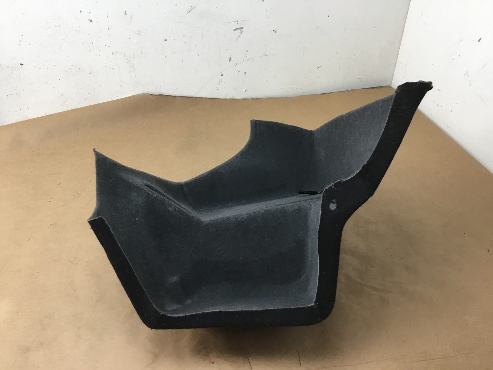 Maserati Coupe GT 2003 Rear Left Trunk Quarter Carpet Trim Cover Panel 02-06 ;:Y