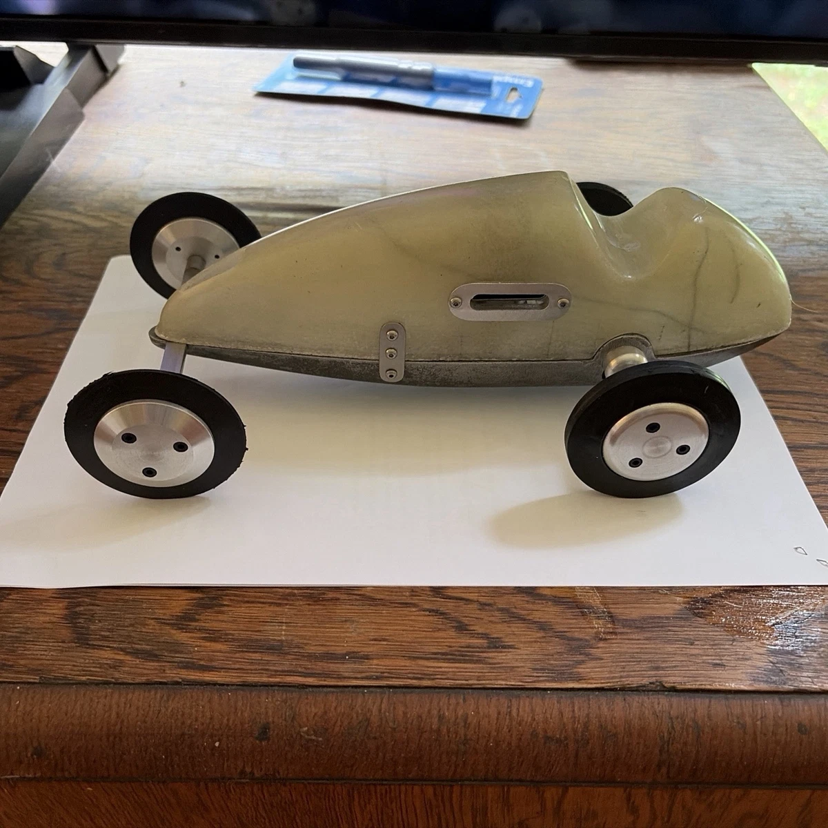 Martin Flash tether car