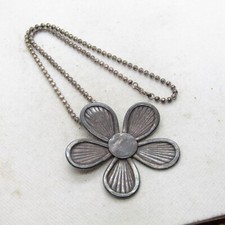 Sterling Silver 925 Daisy Flower Necklace 16" K5907