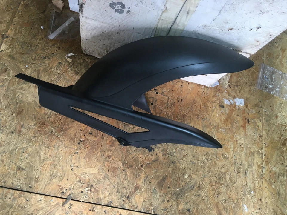 Guardabarros rueda trasera Ducati ST4 ST3 ST2 OEM Hugger Foto 2 de 3