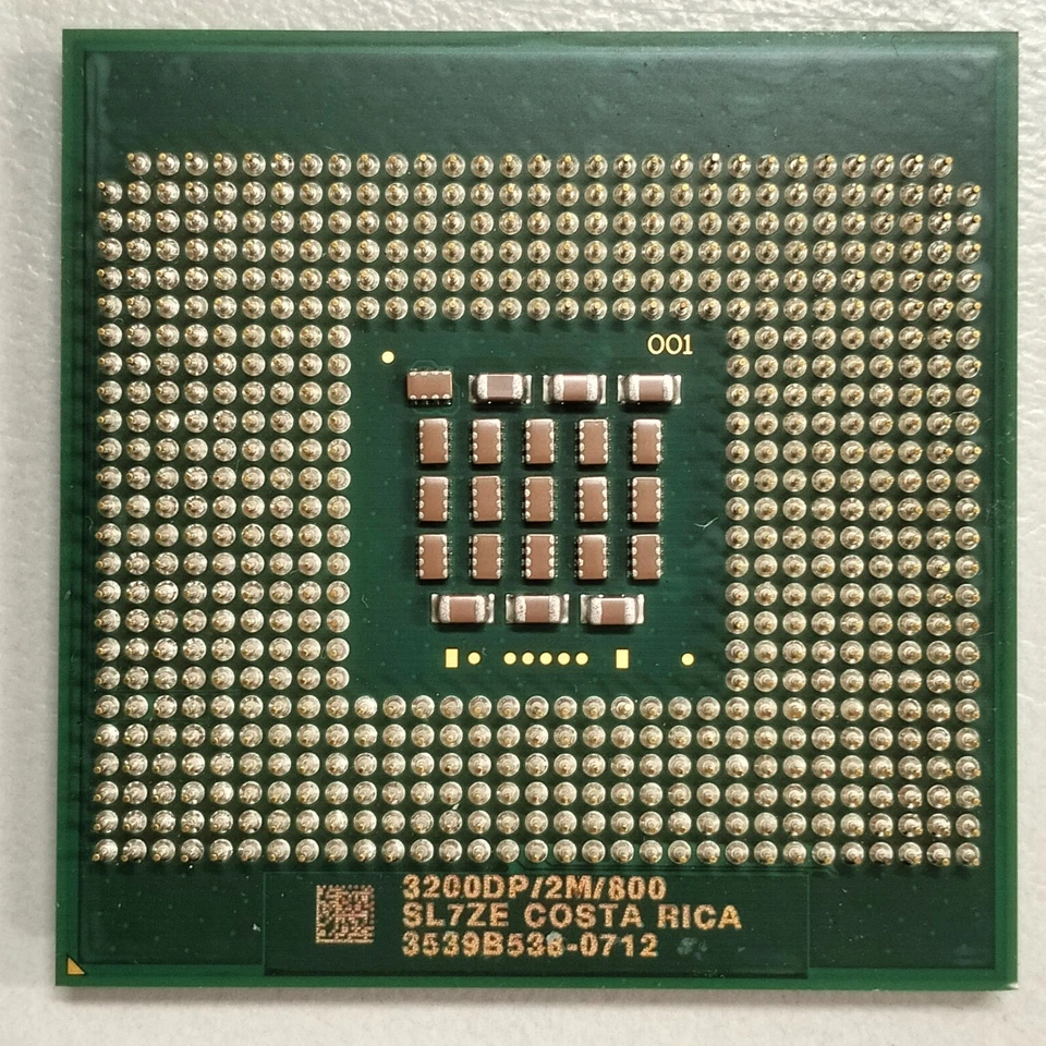 Intel Xeon 3.20GHz 64-bit Processor 2MB L2 Cache Socket 604 SL7ZE - Image 3 of 4