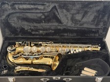 Jupiter JAS-669-667 Alto Saxophone w/ Hard Case