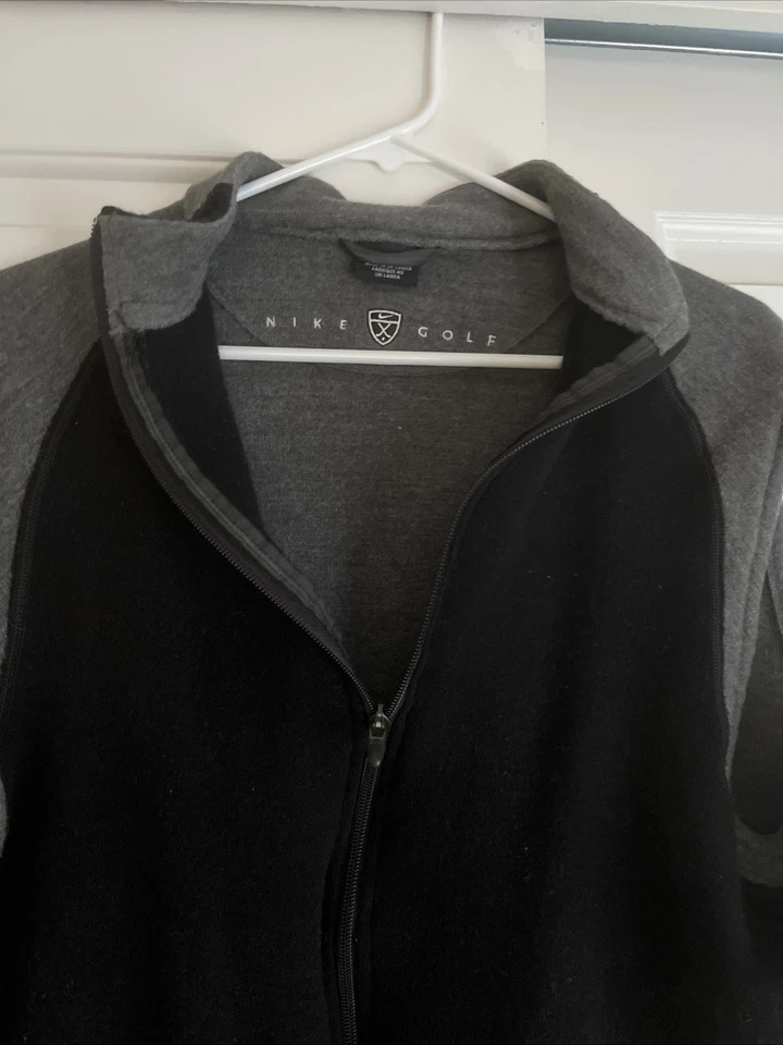 NIKE Golf  Zip Vest Large Black/Gray - Image 2 of 4