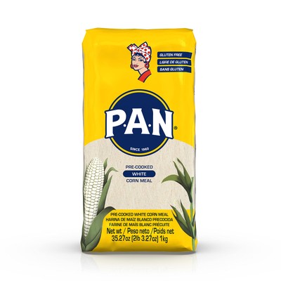 P.A.N. White Corn Meal   Pre-cooked Gluten Free and Kosher Flour for Arepas (...