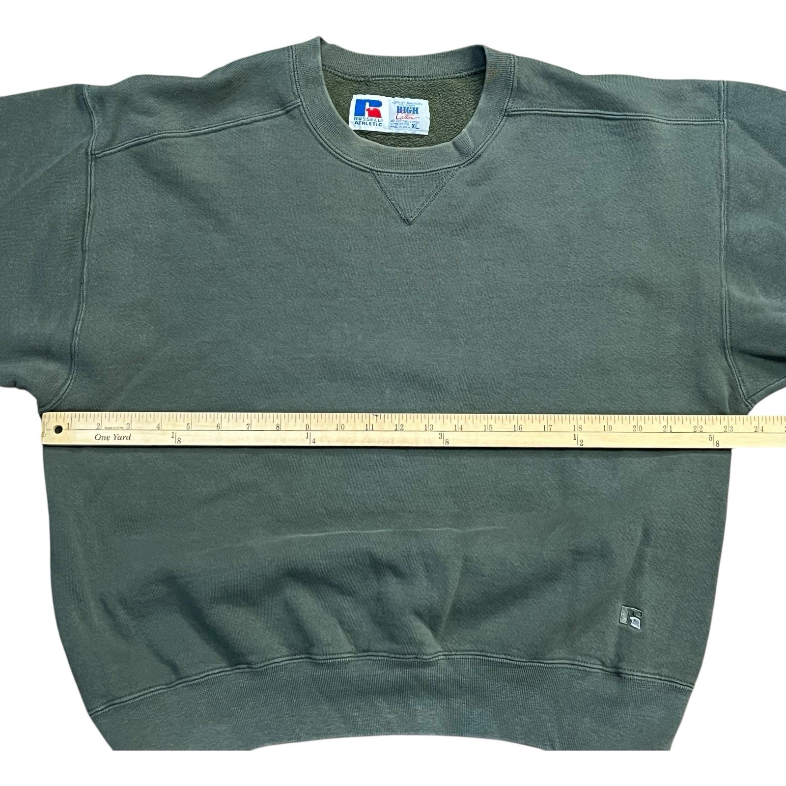 Vintage Russell Athletic Crewneck Sweatshirt XL Green USA Made 90s V Stitch