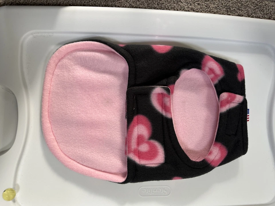 Dog Cozy Reversible Fleece Coat In Black With Pink Hearts Medium - Image 4 of 4