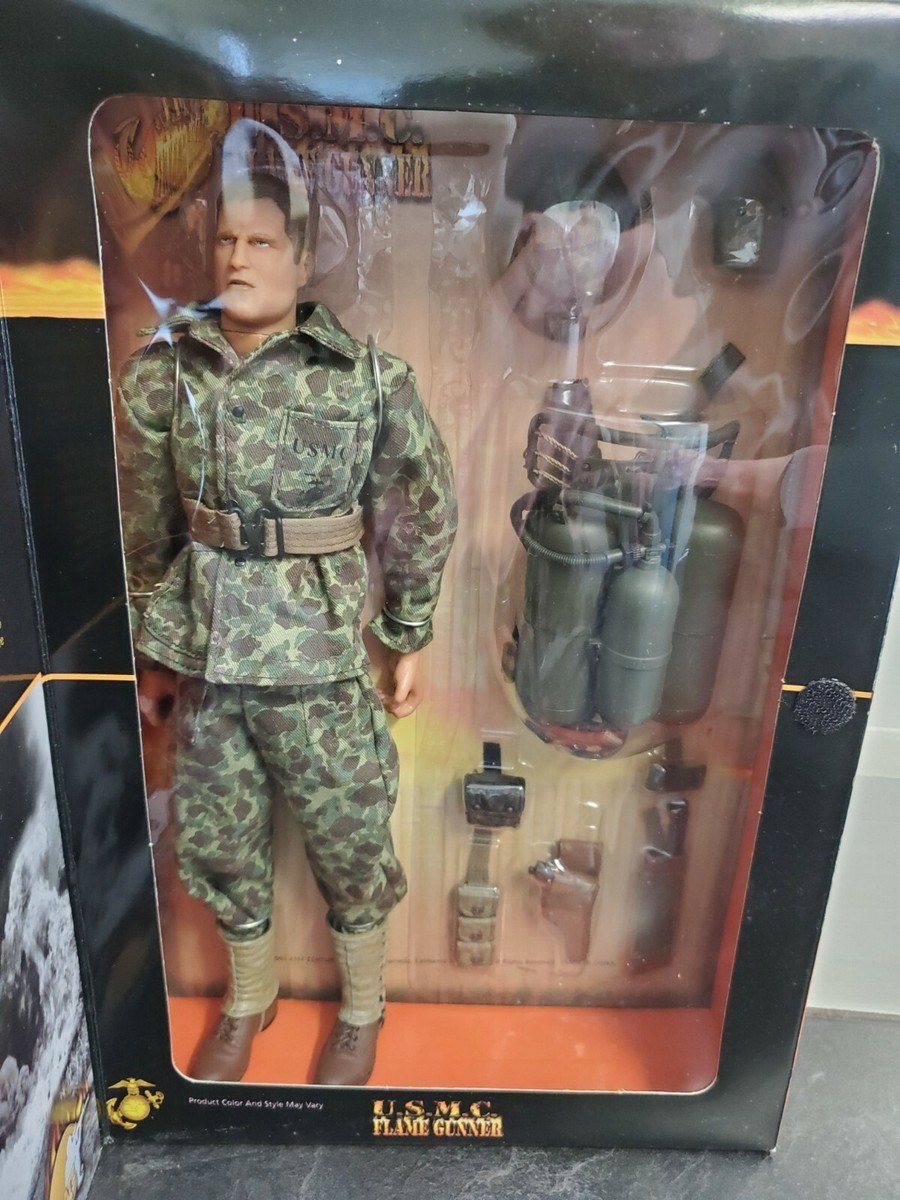 USMC フィギュア 21st Century Toys The Ultimate Soldier U.S.M.C. Flame Gunner