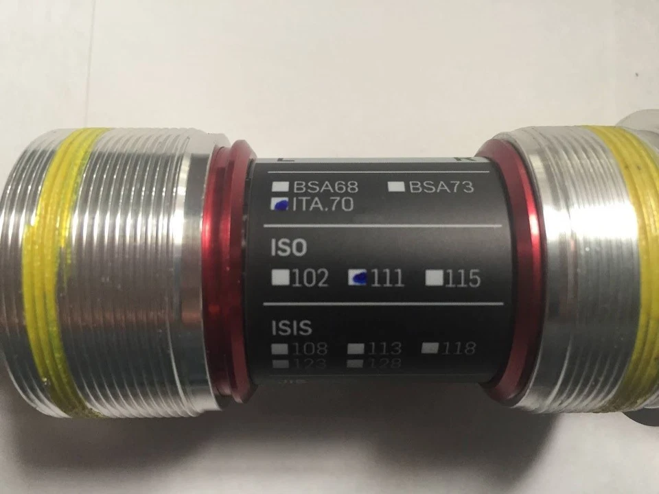 Soporte inferior cuadrado TOKEN ISO BB ITA 36mmx24T, 111mm Foto 4 de 4