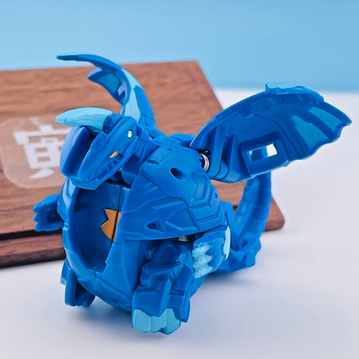 Bakugan AQUOS Dragonoid Limited Color Toy Bakugan Battle Brawlers