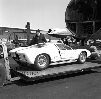 Ford GT40   McLaren and Hill unloading from airplane 1964 24 Hours Le Mans photo