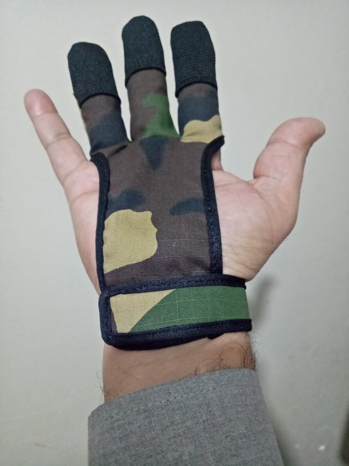 ARCHERS MESH SHOOTING 3 FINGERS GLOVE LEATHER FREE GLOVE HUNTING