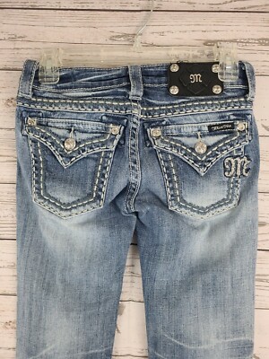 Miss Me Signature Buckle Womens Size 25 Cuffed Capri Distressed