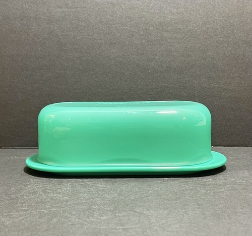 Tupperware Green Domed Butter Dish One Stick Capacity 7” Long