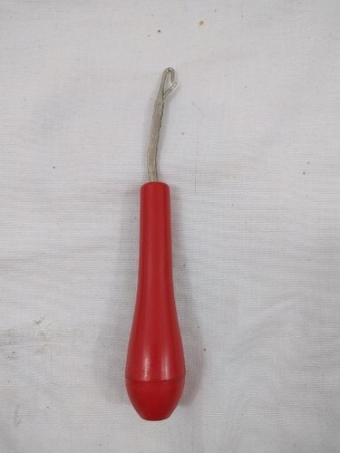 Vintage Sewing Accessories (9pcs) - Picture 13 of 15