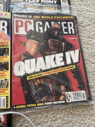 PC Gamer Magazines 2004 - Volume 11 #1, 2, 3, 4, 8, 11, 12, & Holiday- No Discs - Picture 7 of 16